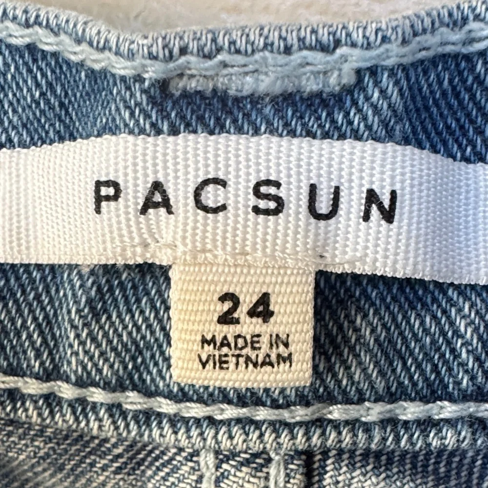 Women’s Blue Denim Cargo Jeans size 24 like new - Picture 2 of 5